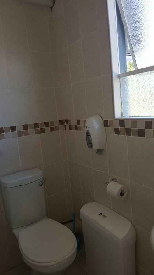Silver Rest Guesthouse Mafikeng Exterior foto
